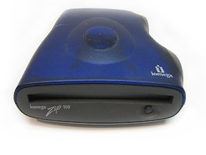 IOMEGA Z100USB ZIP DRIVE 100MB USB EXTERNAL WITH POWER SUPPLY